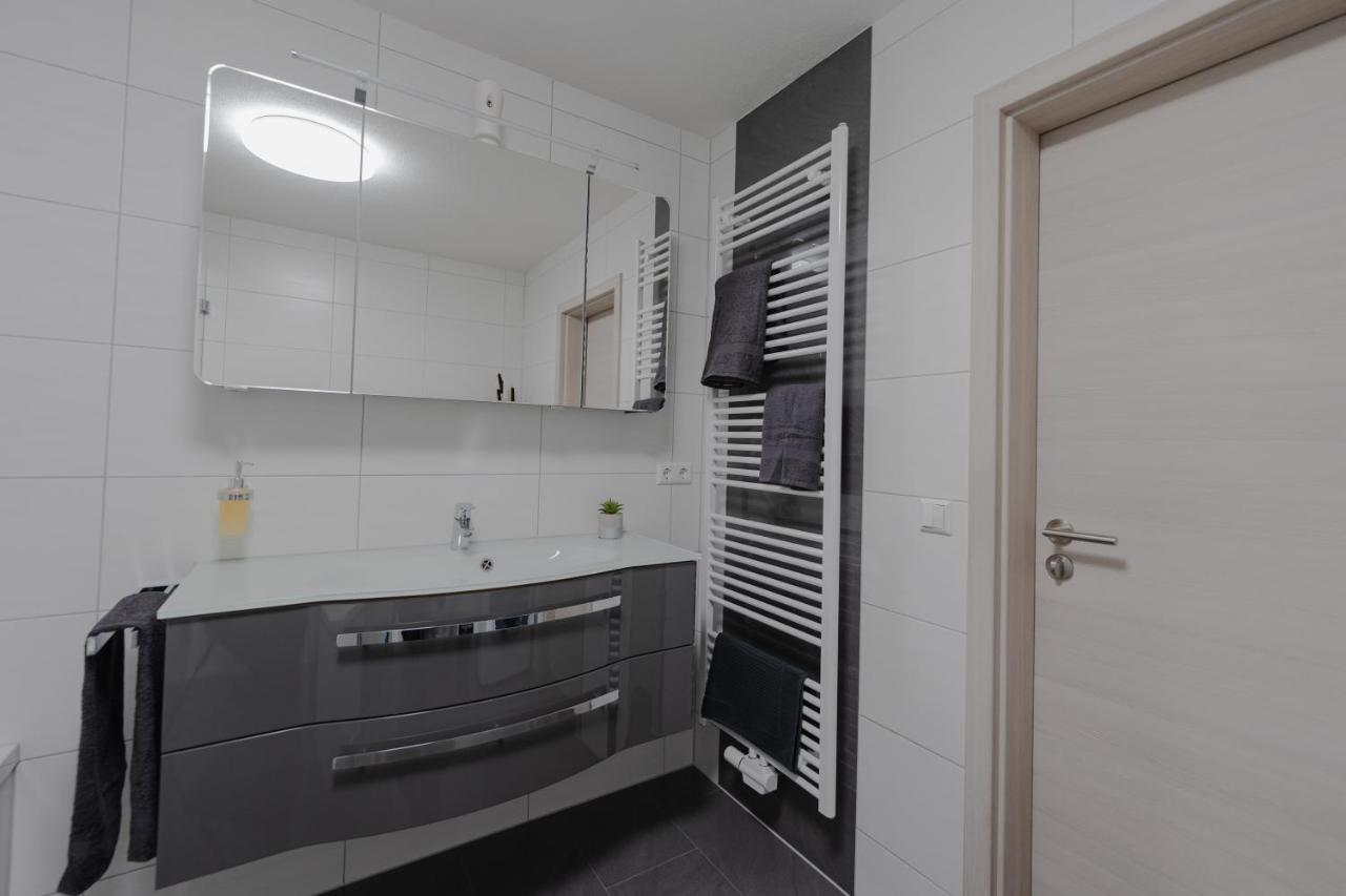 Modern - Ruhige Lage - Zentrumsnah - 2-Zimmer Apartment Horb am Neckar Exterior foto